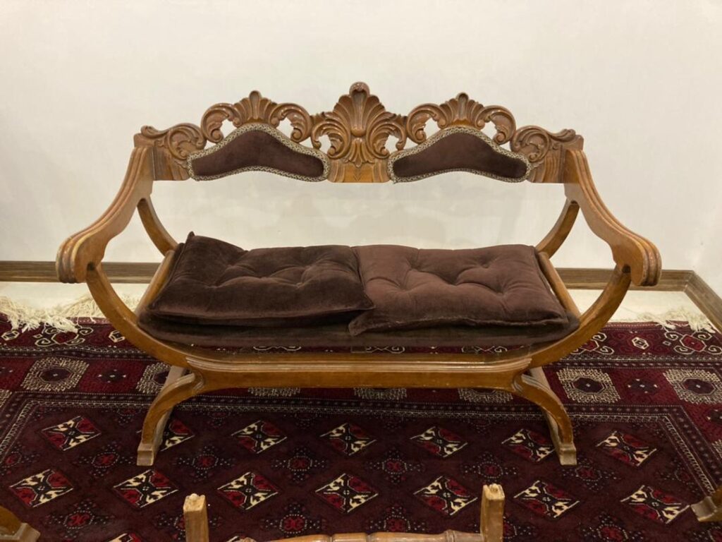 مبلمان تمام چوب راش مدل زین اسبی