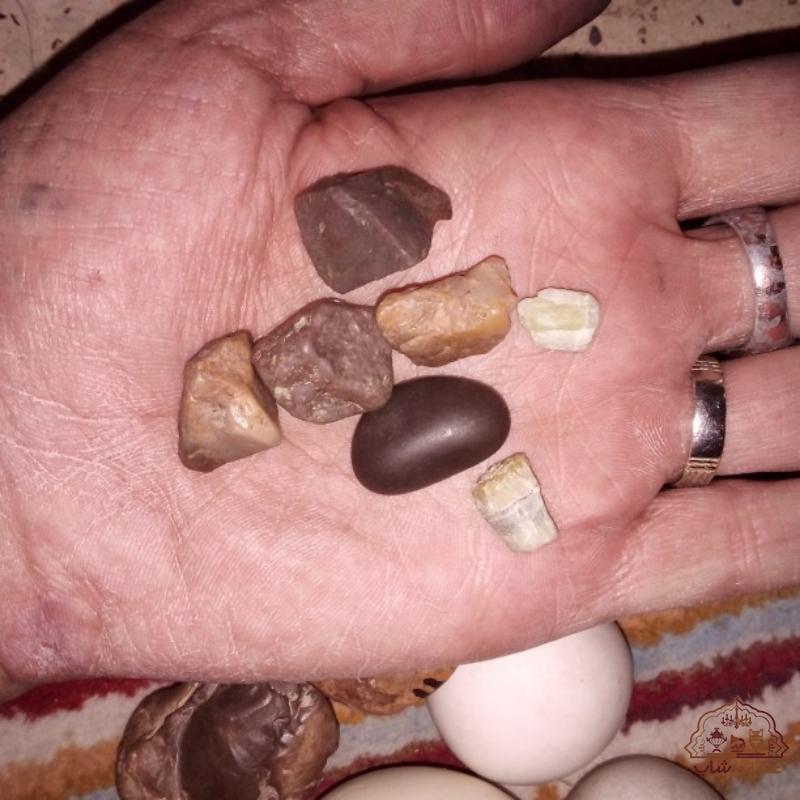 فروش سه عدد سنگ سفید گرد