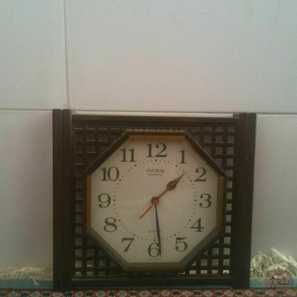 ساعت قدیمی