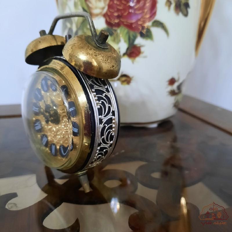 ساعت رومیزی عتیقه بسیار زیبا