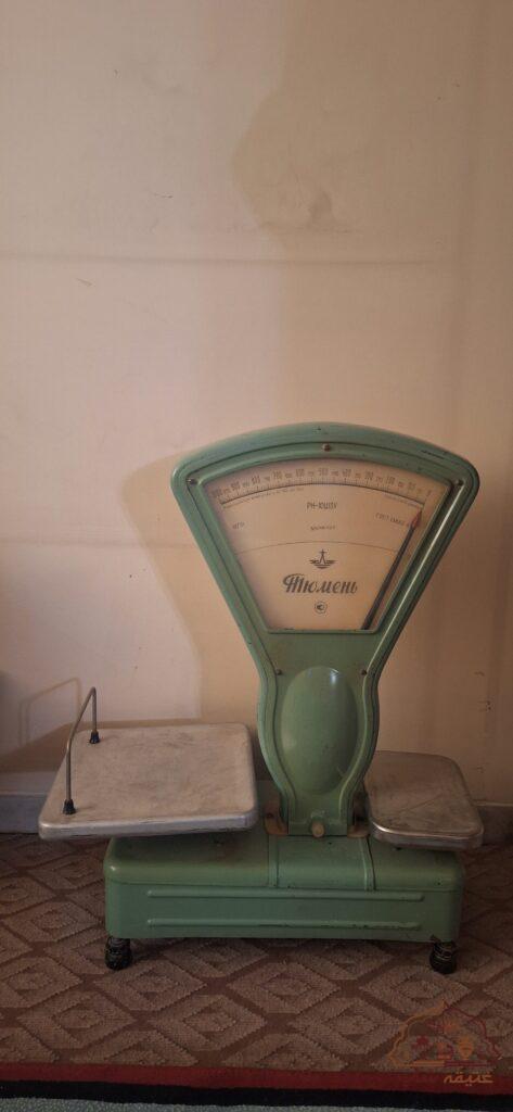 ترازو انتیک قدیمی